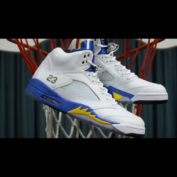 Jordan Other - Retro 5 Laney